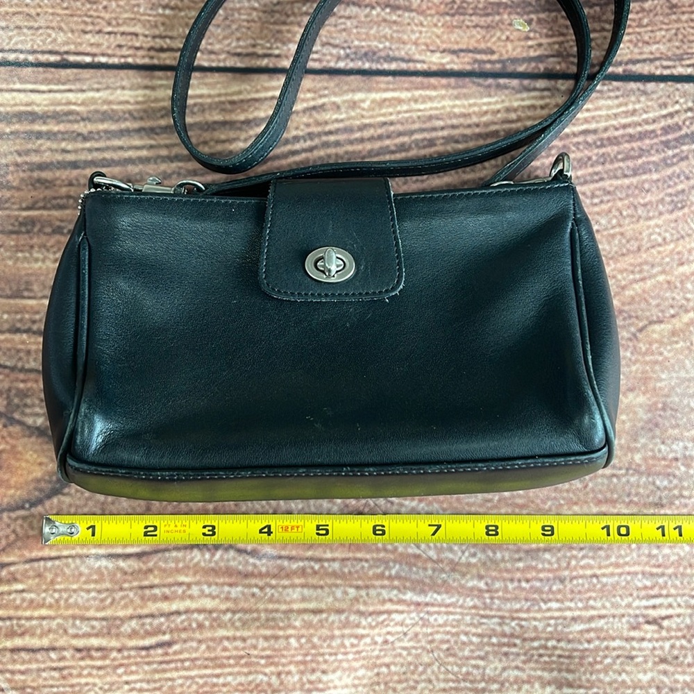 Coach Black Leather Shoulder Bag vintage leather